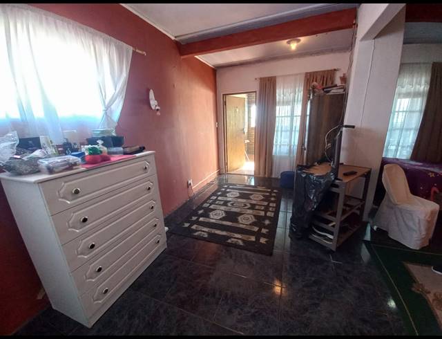 2 BEDROOM HOUSE FOR SALE IN WESTRIDGE